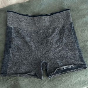 navy blue workout shorts size large